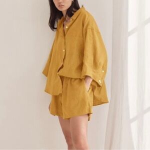 Deiji Studio Set in Mustard Yellow